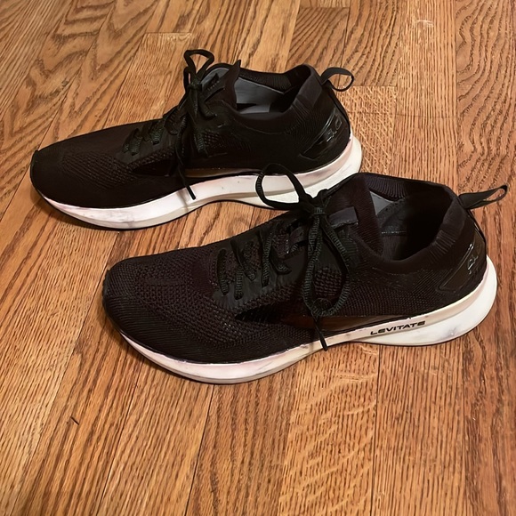 Brooks Levitate 4 Black Size 10 - Picture 3 of 10